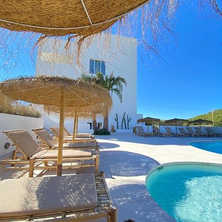 The Olive Boutique Suites & Spa Кала Лонга Екстериор снимка