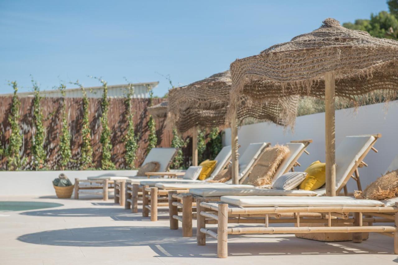 The Olive Boutique Suites & Spa Кала Лонга Екстериор снимка