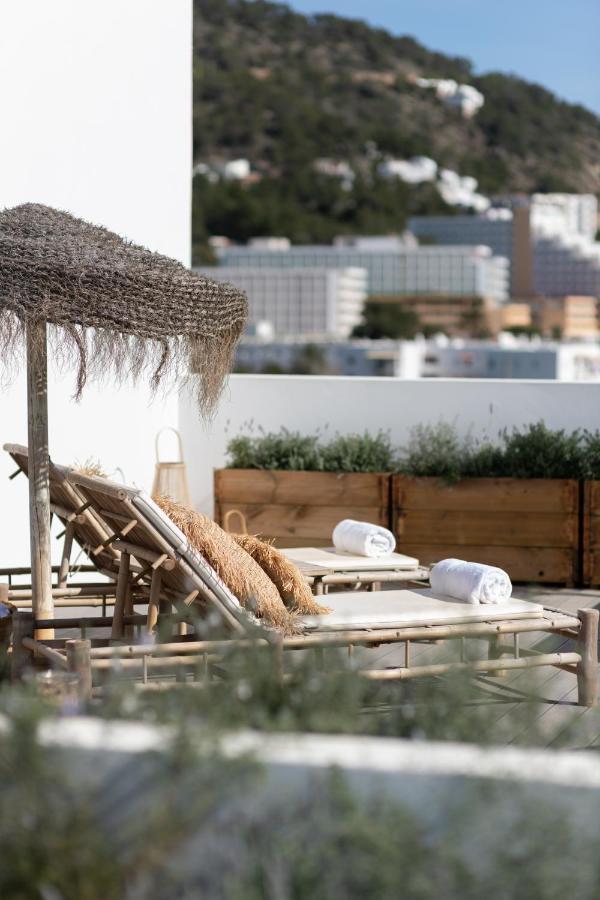 The Olive Boutique Suites & Spa Кала Лонга Екстериор снимка