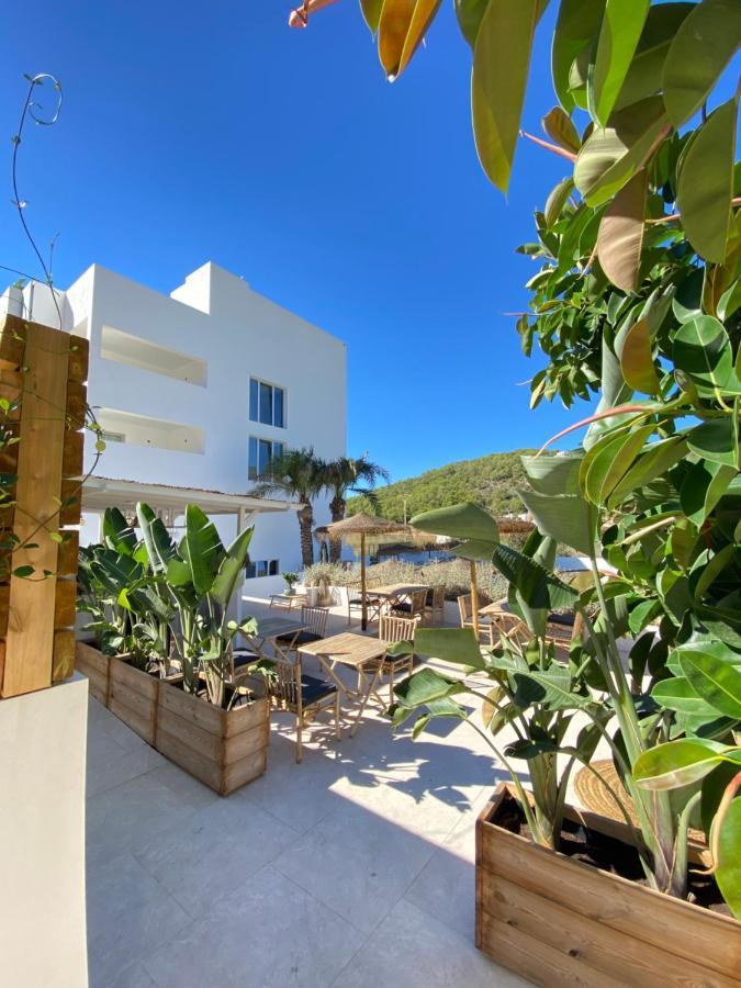 The Olive Boutique Suites & Spa Кала Лонга Екстериор снимка
