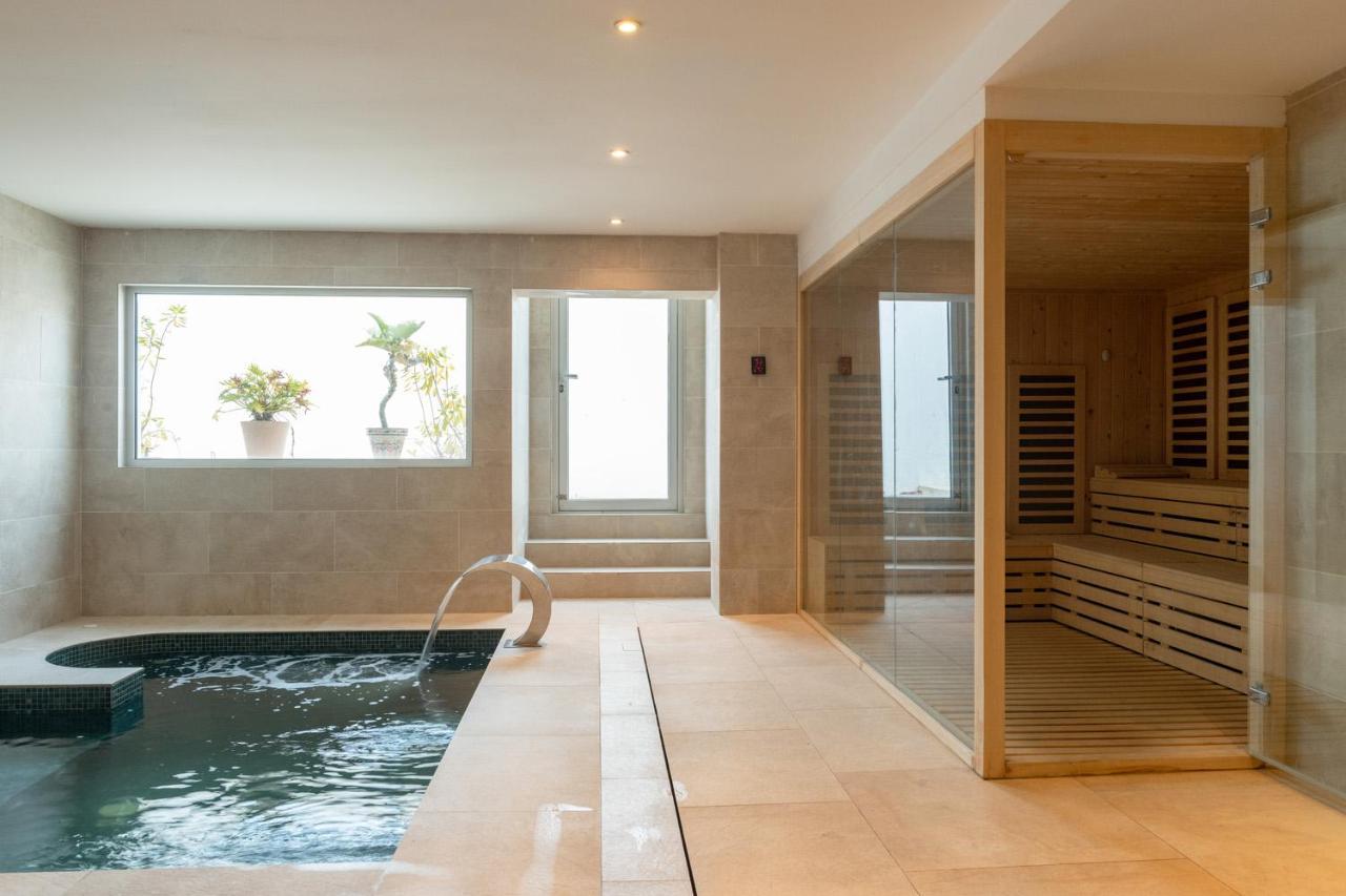 The Olive Boutique Suites & Spa Кала Лонга Екстериор снимка